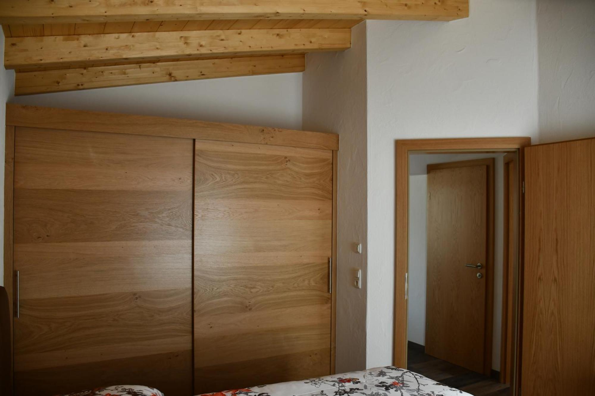 Gaestehaus Brugger Neukirchen am Großvenediger Szoba fotó
